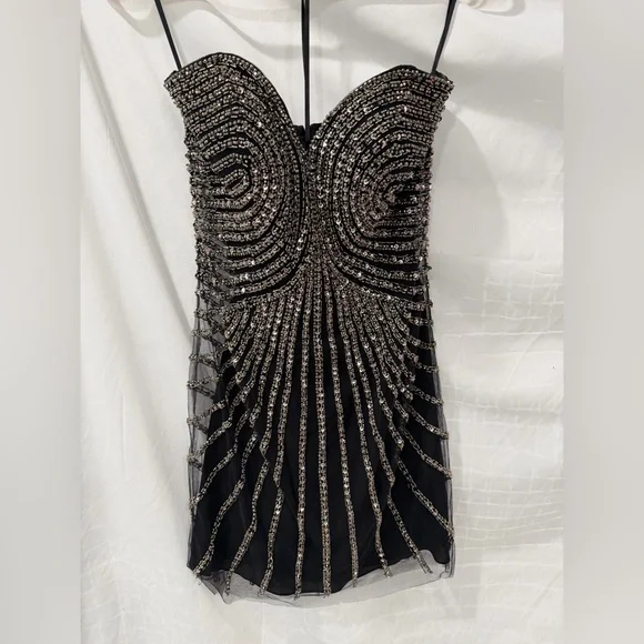 Pronovias Black Strapless Dress with Silver - Atos style 48- Beading size 4 - Picture 3 of 15